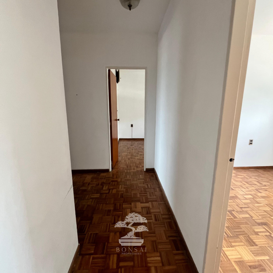Apartamento ID.325 - Venta Apartamento 3 Dormitorios 2 Baños Con Renta 5% Malvín Montevideo V 
