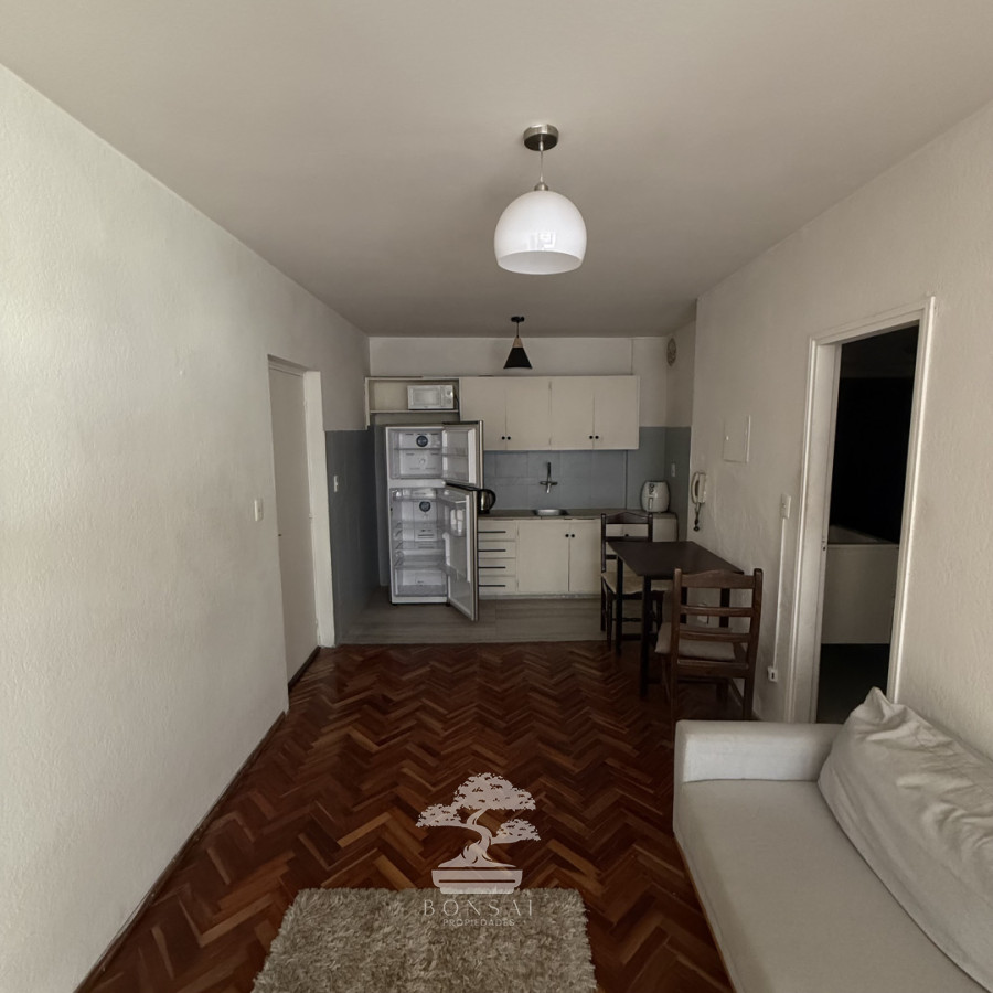 Apartamento ID.1104 - Alquiler Monoambiente Amoblado Centro Montevideo F 