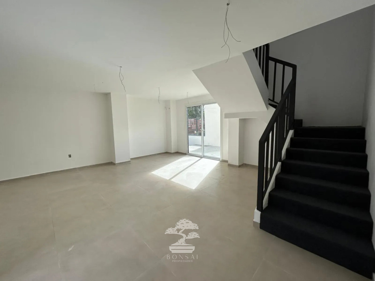 Apartamento ID.1038 - Alquiler Apartamento Duplex 2 dormitorios Malvin Norte Montevideo N 
