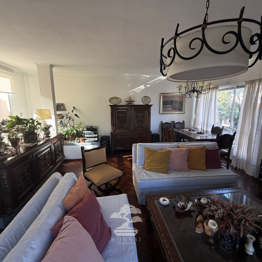 Apartamento ID.1114 - Venta Casa de Alto 3 Dormitorios+Servicio Pocitos Montevideo 