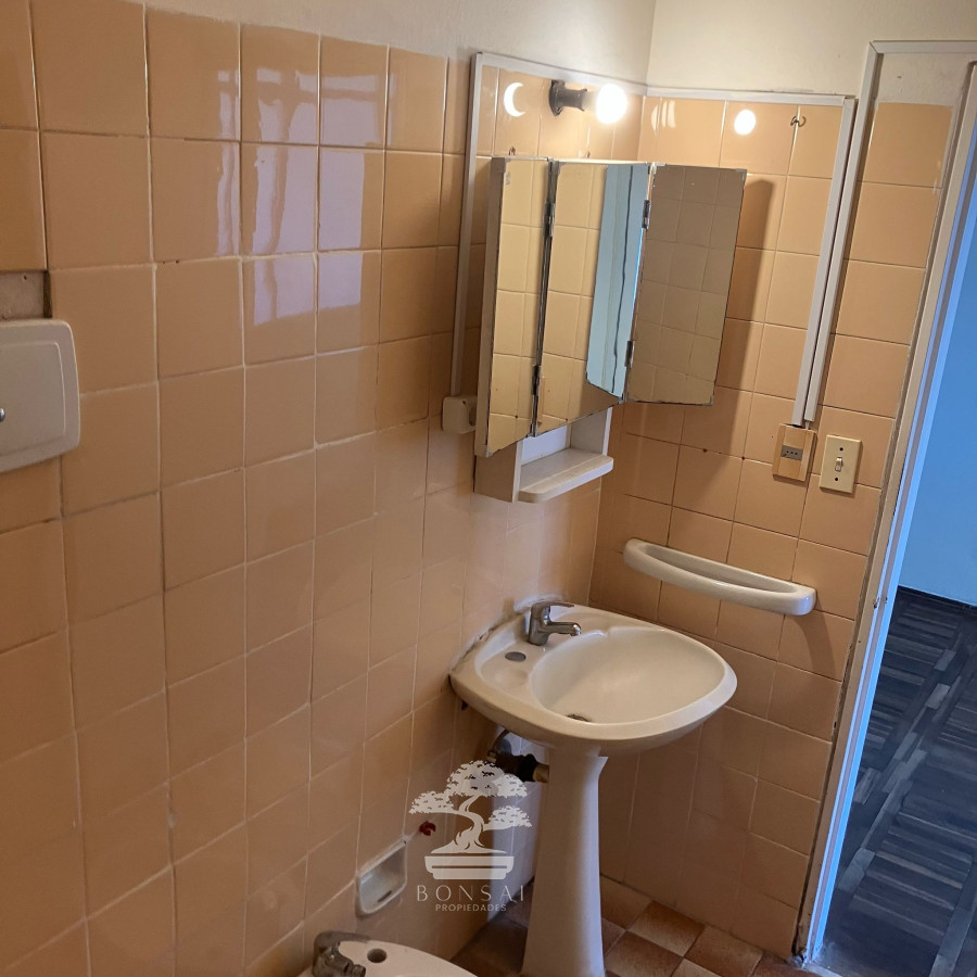 Apartamento ID.408 - Alquiler Apartamento 2 Dormitorios Centro Montevideo M