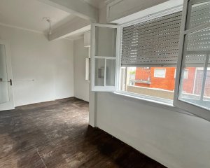 Venta Apartamento 3 Dormitorios Centro Con Renta +6,1% Montevideo V