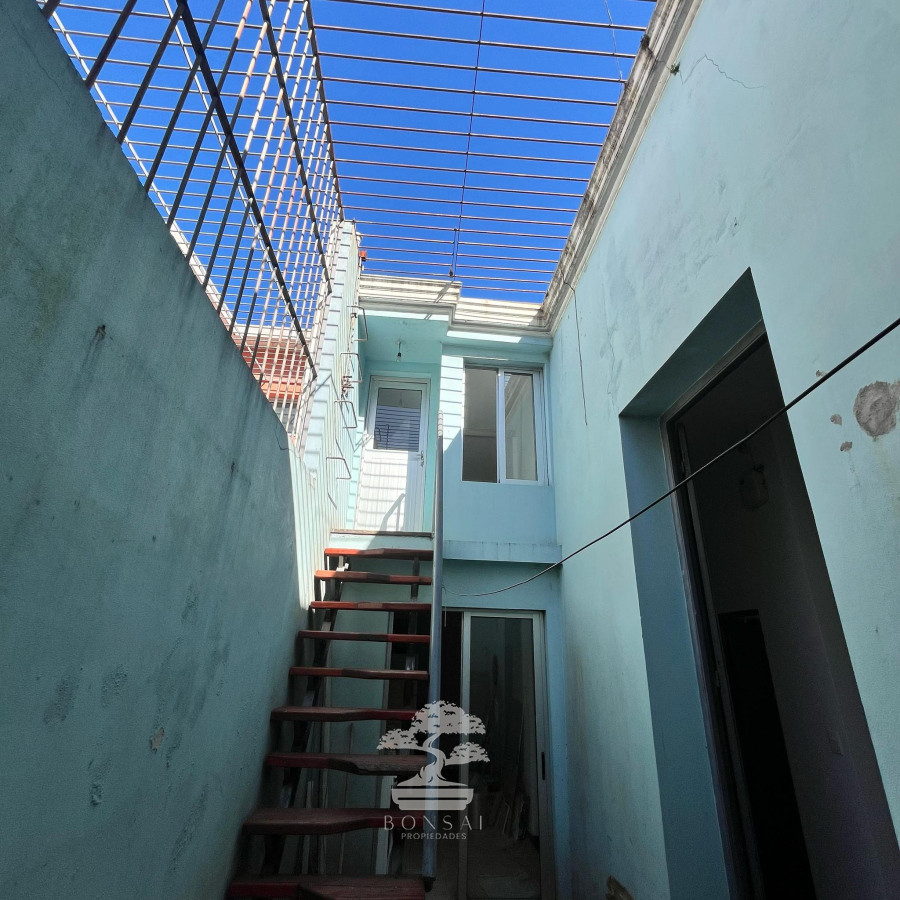 Casa ID.391 - Alquiler Casa 2 Dormitorios Ciudad Vieja Montevideo V