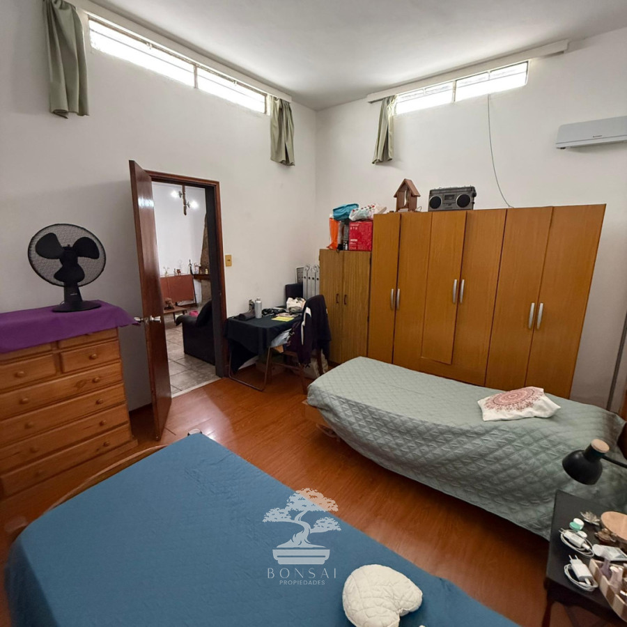 Casa ID.953 - Venta Casa 2 dormitorios Garaje Brazo Oriental Montevideo C