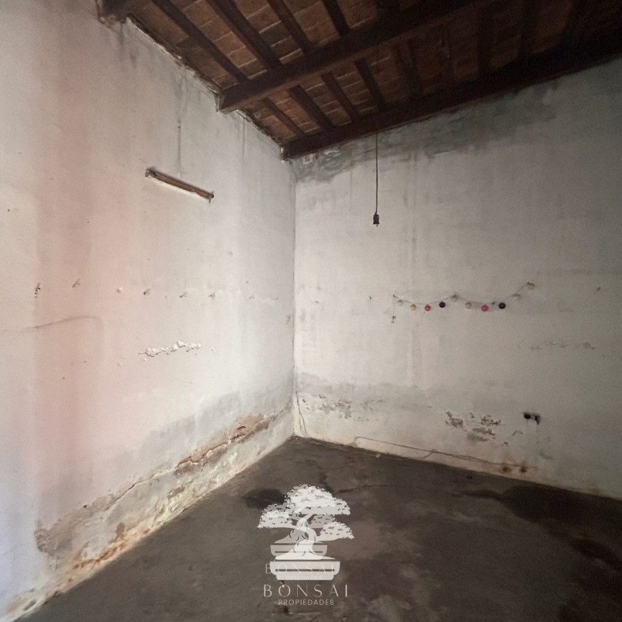 Casa ID.105 - Venta Casa A Reciclar Florida Mp