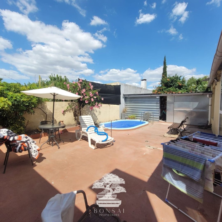 Casa ID.109 - Venta Casa Tres Dormitorios Con Opción A 4 Con Piscina Y Garaje Florida Mp