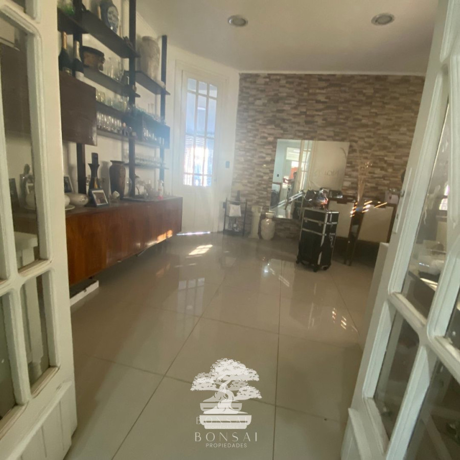 Casa ID.109 - Venta Casa Tres Dormitorios Con Opción A 4 Con Piscina Y Garaje Florida Mp
