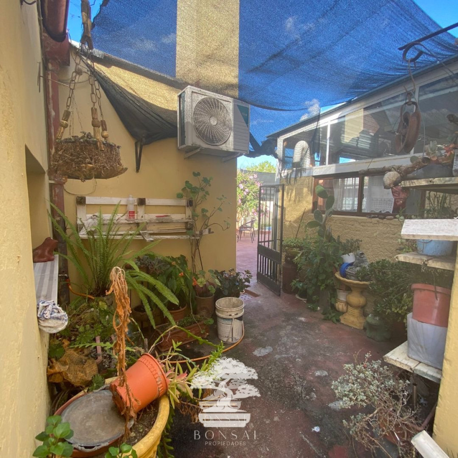 Casa ID.109 - Venta Casa Tres Dormitorios Con Opción A 4 Con Piscina Y Garaje Florida Mp