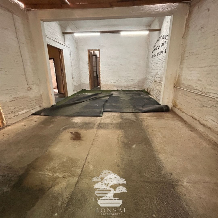 Casa ID.112 - Venta De Local Comercial Florida Mp.