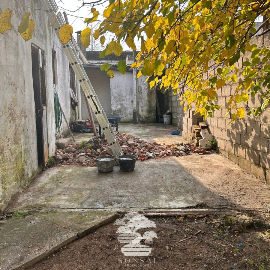 Casa ID.112 - Venta De Local Comercial Florida Mp.