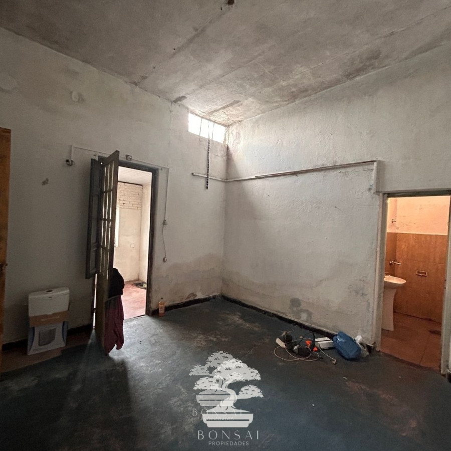 Casa ID.112 - Venta De Local Comercial Florida Mp.