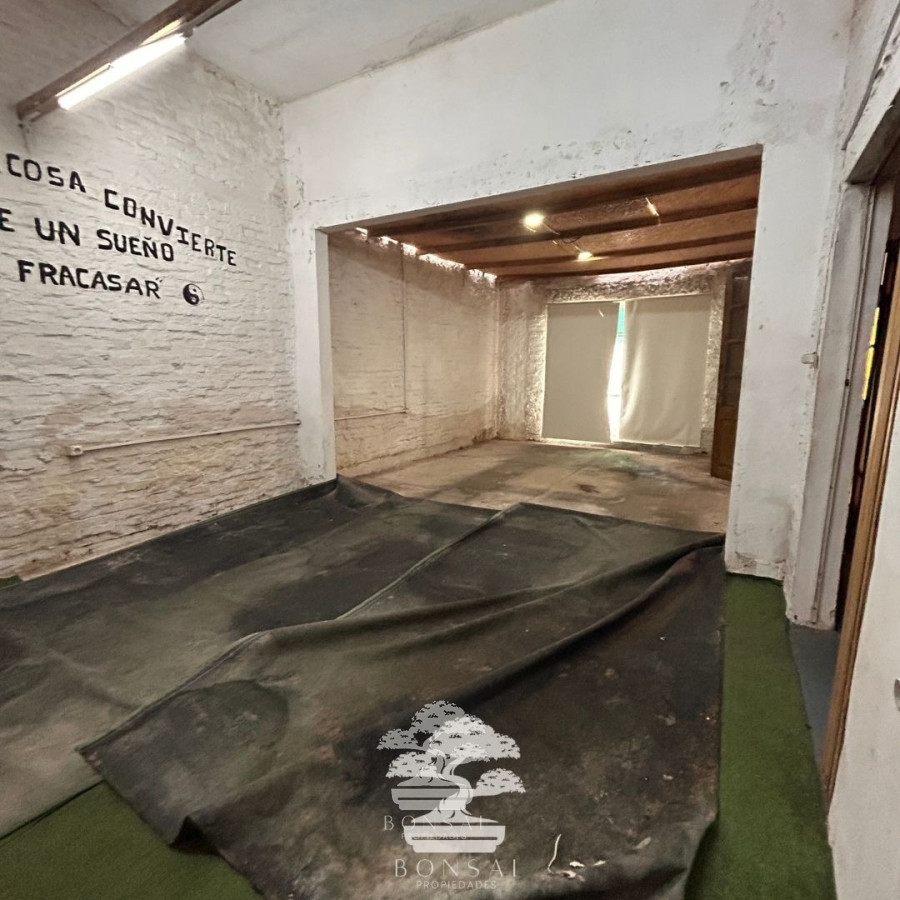 Casa ID.112 - Venta De Local Comercial Florida Mp.