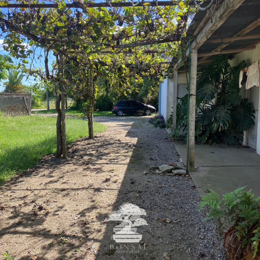 Casa ID.117 - Venta De Casa Con Galpones Y Amplio Terreno Mendoza Florida Mp