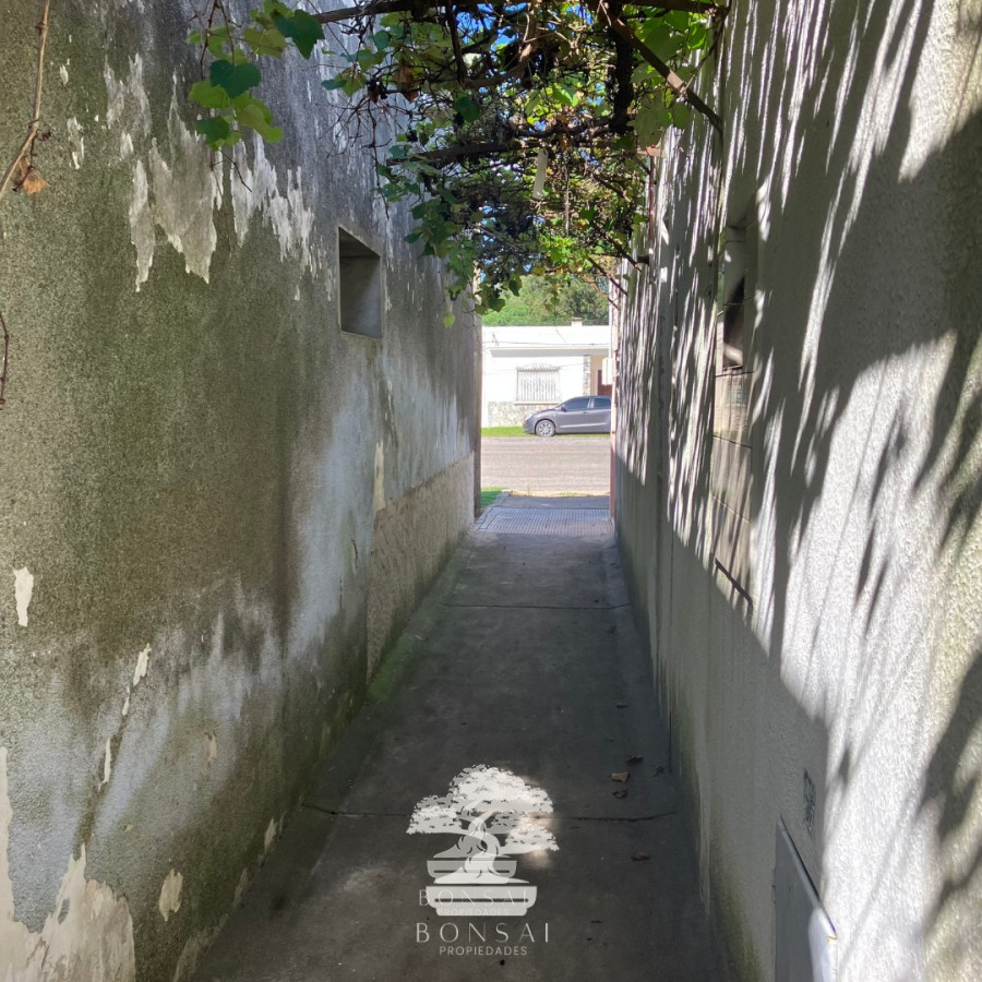 Casa ID.117 - Venta De Casa Con Galpones Y Amplio Terreno Mendoza Florida Mp