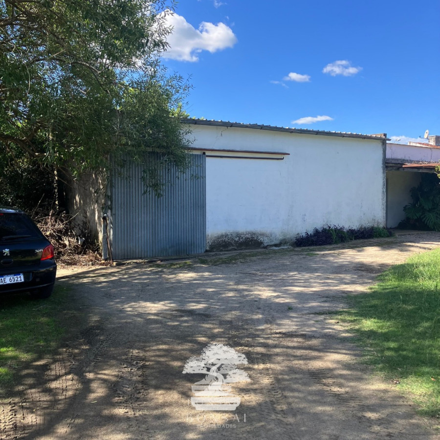 Casa ID.117 - Venta De Casa Con Galpones Y Amplio Terreno Mendoza Florida Mp