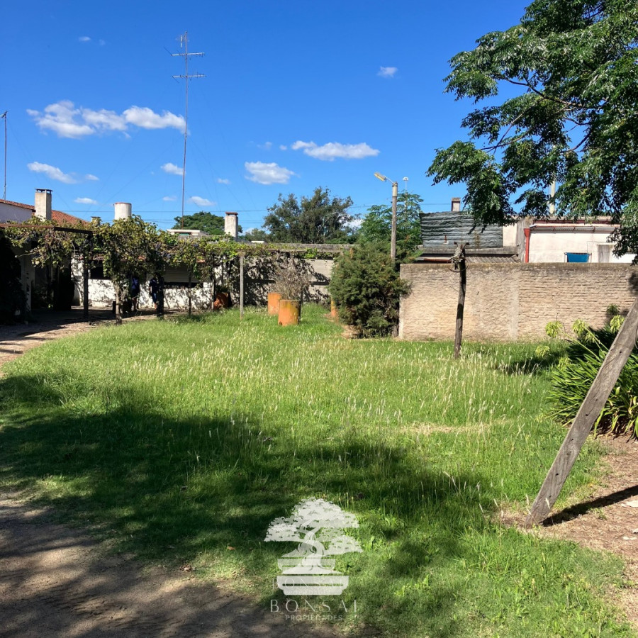 Casa ID.117 - Venta De Casa Con Galpones Y Amplio Terreno Mendoza Florida Mp