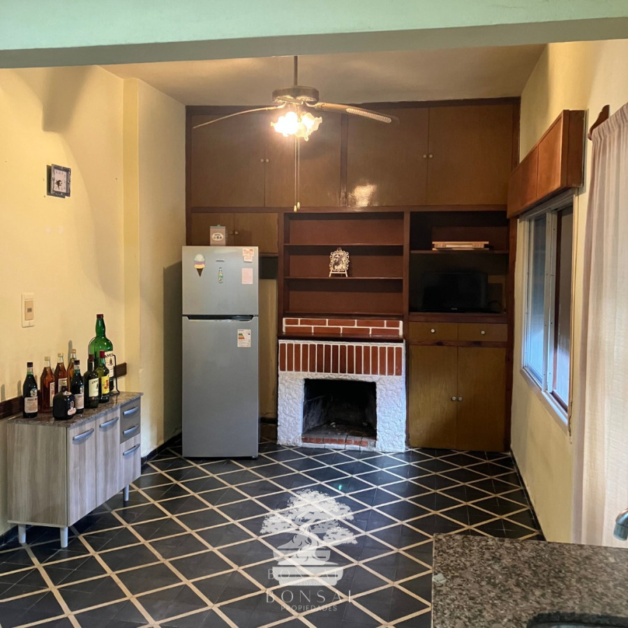 Casa ID.117 - Venta De Casa Con Galpones Y Amplio Terreno Mendoza Florida Mp