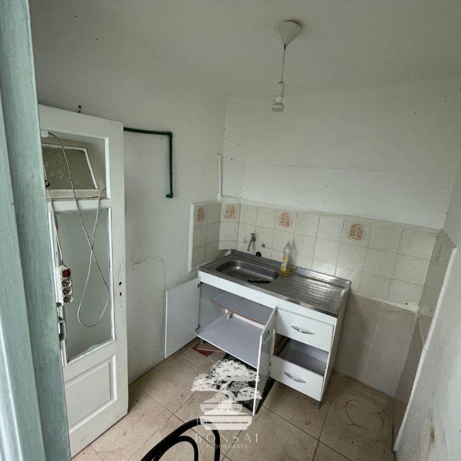 Casa ID.125 - Venta Casa Mas 3 Apartamentos En Mismo Padrón Montevideo G