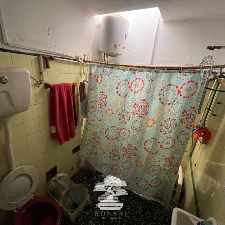 Casa ID.125 - Venta Casa Mas 3 Apartamentos En Mismo Padrón Montevideo G