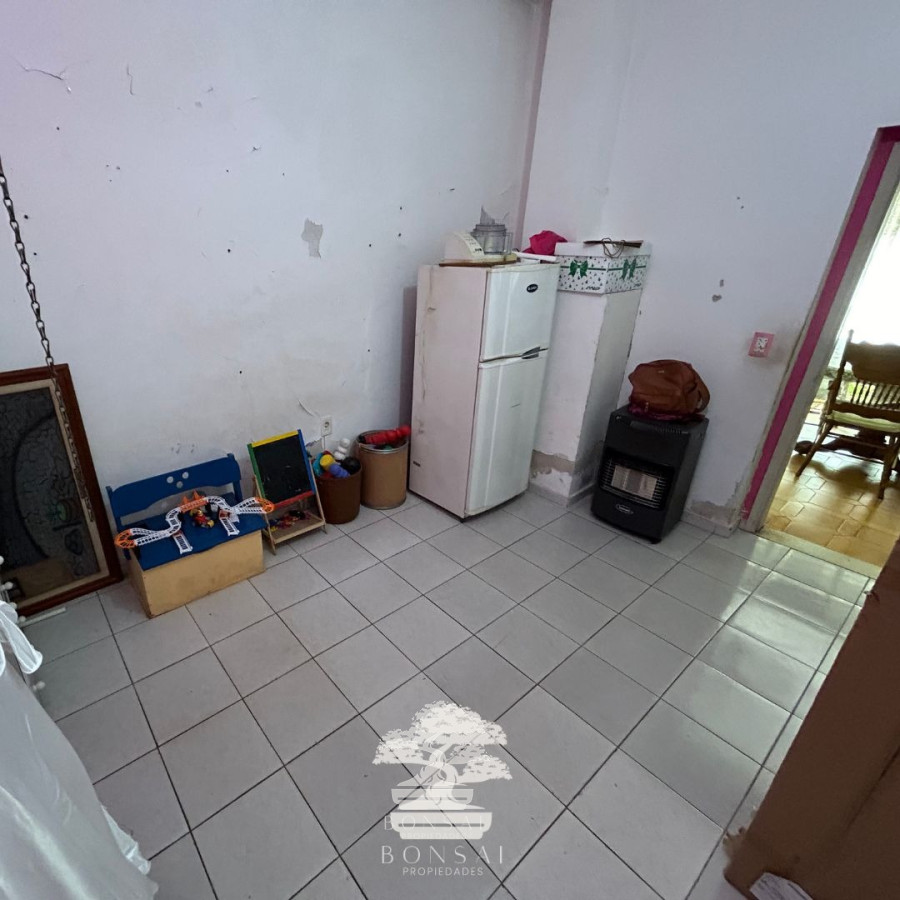 Casa ID.144 - Venta Casa 3 Dormitorios Con Gran Terreno De 600 M² Belvedere Montevideo R