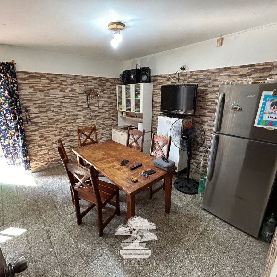 Casa ID.144 - Venta Casa 3 Dormitorios Con Gran Terreno De 600 M² Belvedere Montevideo R