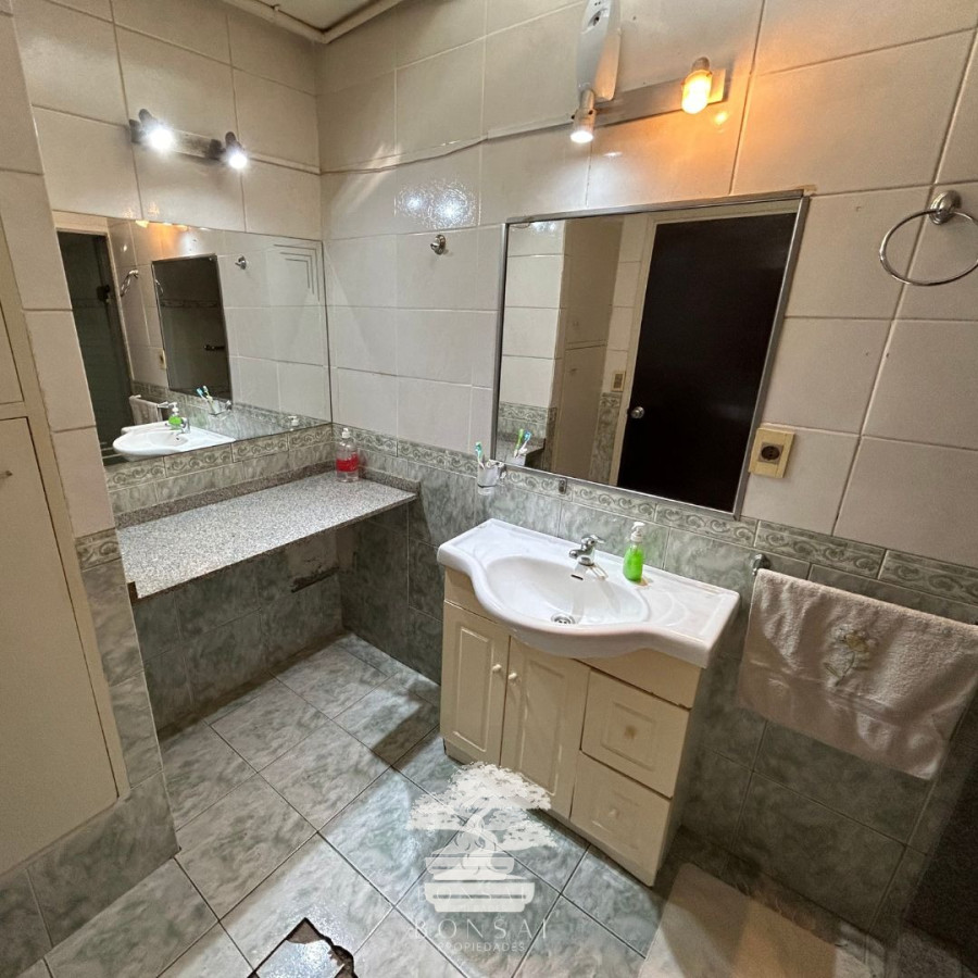 Casa ID.144 - Venta Casa 3 Dormitorios Con Gran Terreno De 600 M² Belvedere Montevideo R