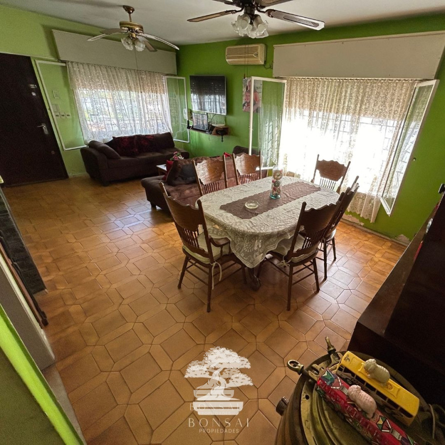 Casa ID.144 - Venta Casa 3 Dormitorios Con Gran Terreno De 600 M² Belvedere Montevideo R