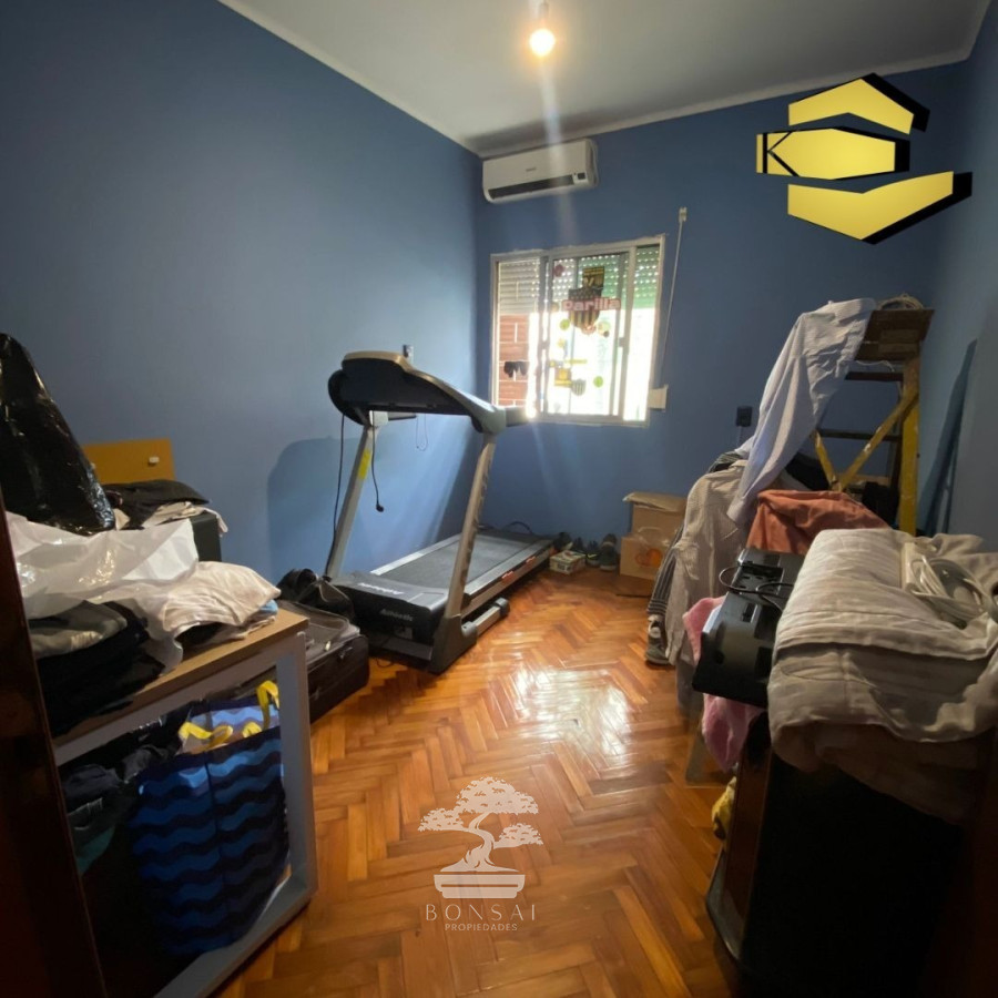 Casa ID.145 - Venta Casa De Altos 3 Dormitorios + Doble Garage La Comercial Montevideo C