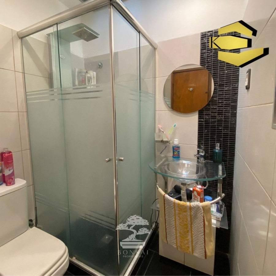 Casa ID.145 - Venta Casa De Altos 3 Dormitorios + Doble Garage La Comercial Montevideo C