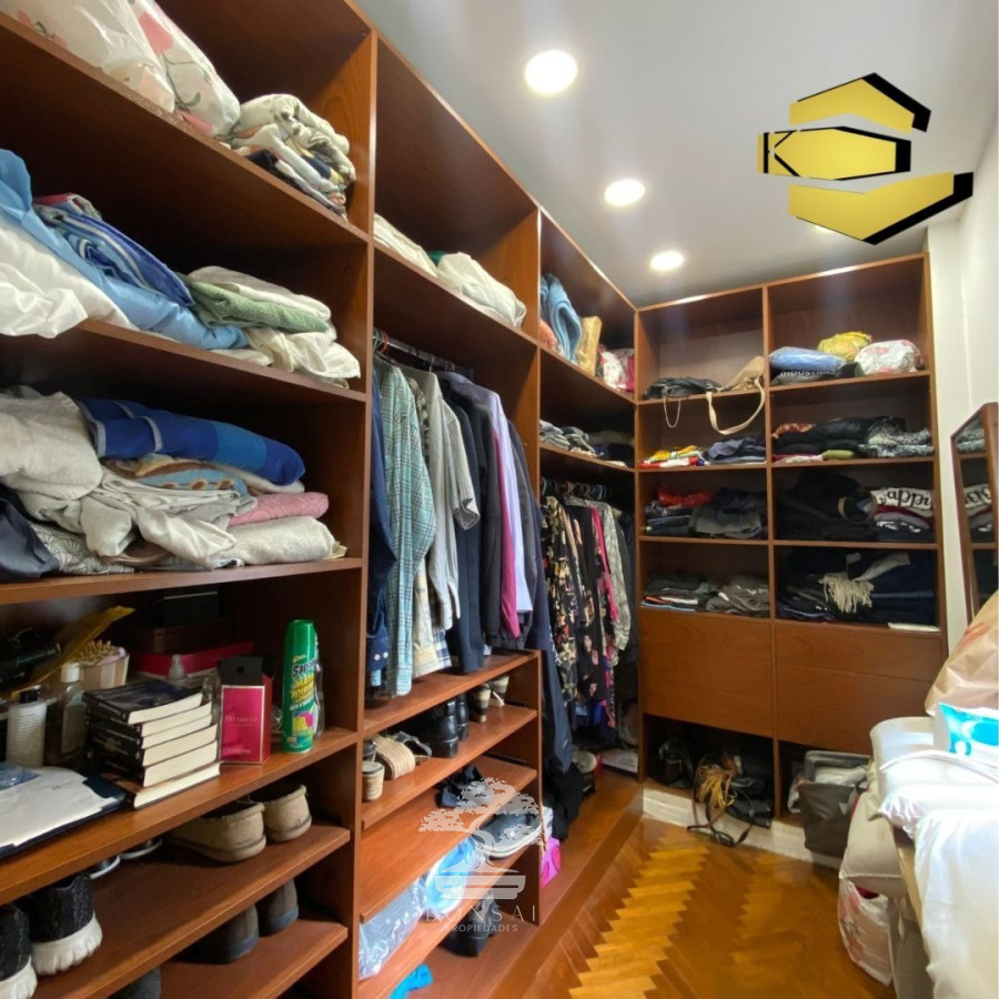 Casa ID.145 - Venta Casa De Altos 3 Dormitorios + Doble Garage La Comercial Montevideo C