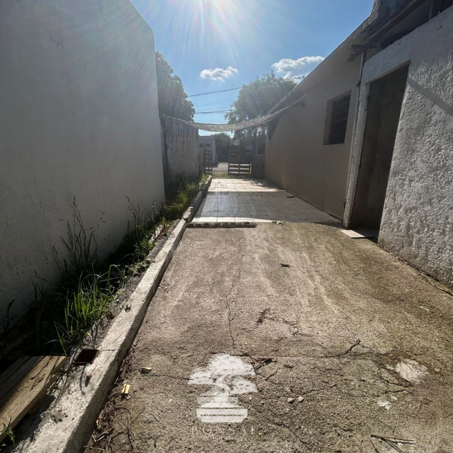 Casa ID.162 - Venta Casa 2 Dormitorios Con Amplio Terreno Florida Mp.