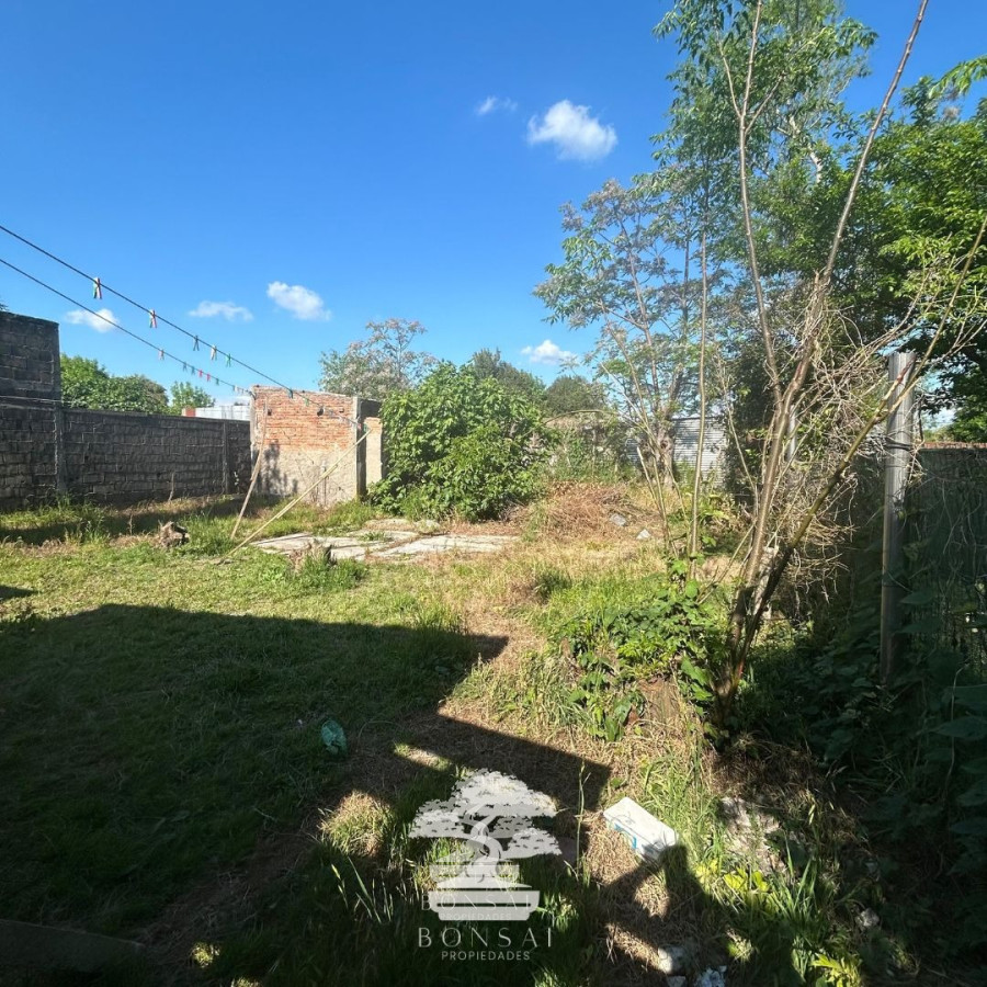 Casa ID.162 - Venta Casa 2 Dormitorios Con Amplio Terreno Florida Mp.