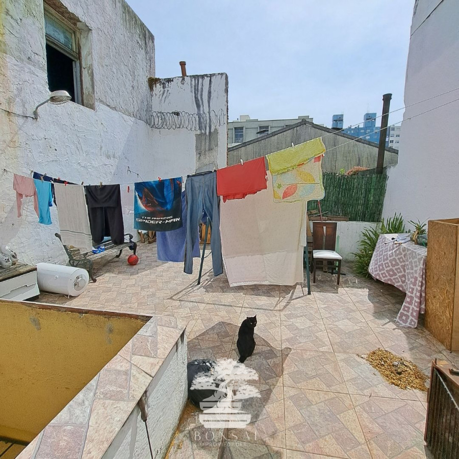 Casa ID.164 - Venta Casa 5 Dormitorios Con Patio Aguada Montevideo B