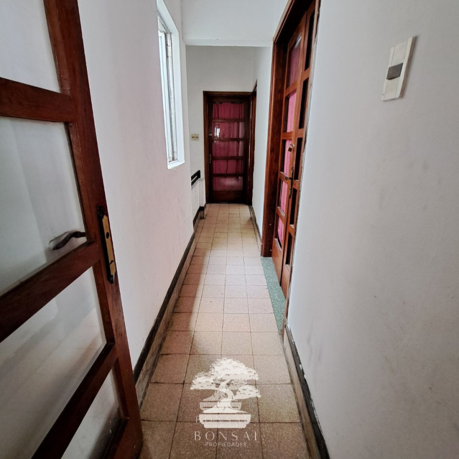 Casa ID.164 - Venta Casa 5 Dormitorios Con Patio Aguada Montevideo B