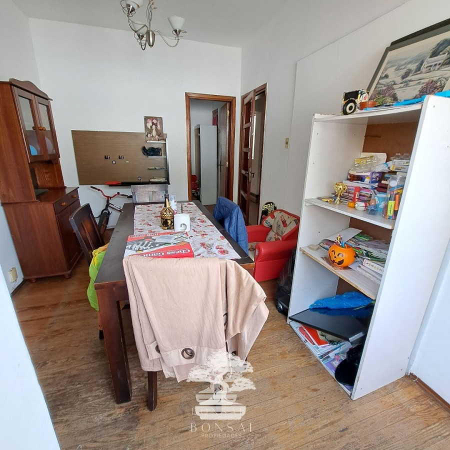 Casa ID.164 - Venta Casa 5 Dormitorios Con Patio Aguada Montevideo B