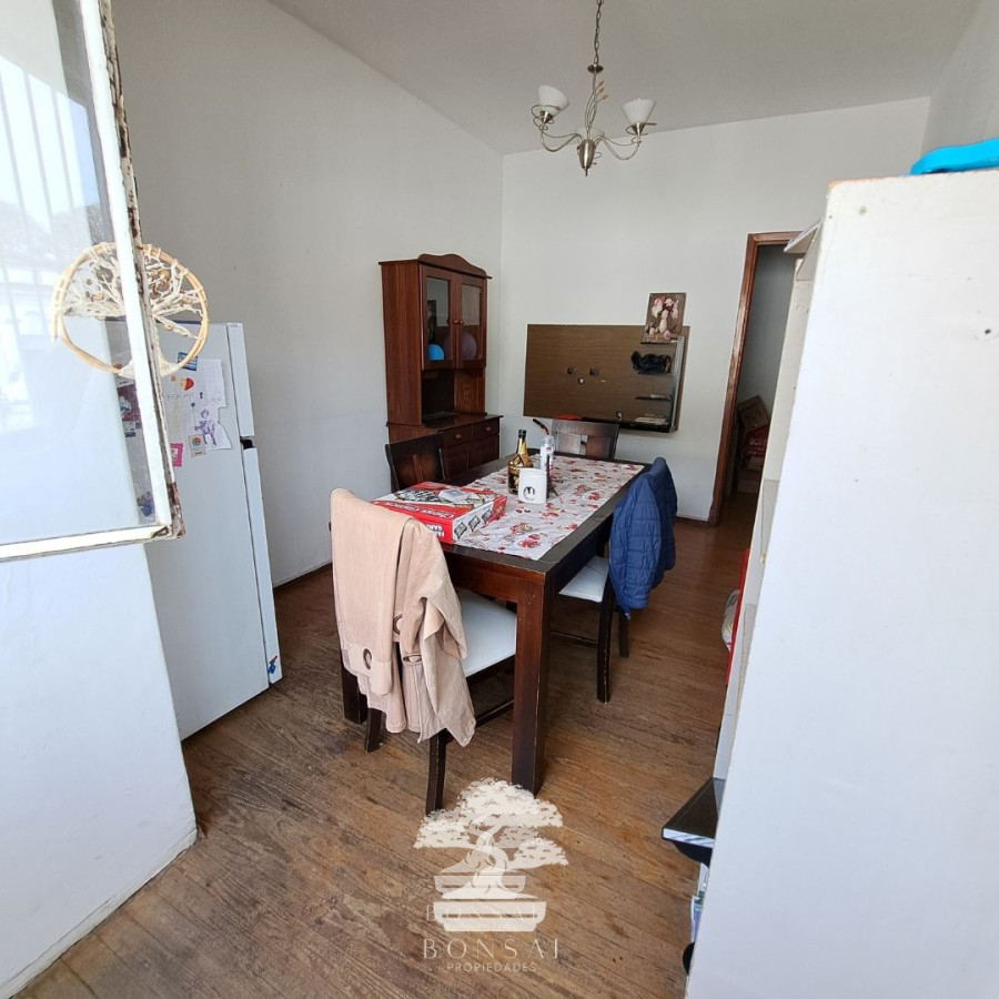 Casa ID.164 - Venta Casa 5 Dormitorios Con Patio Aguada Montevideo B