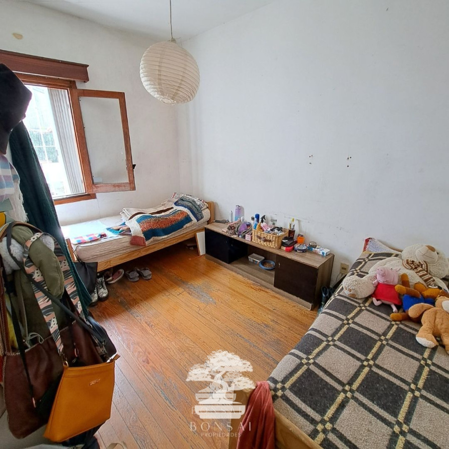 Casa ID.164 - Venta Casa 5 Dormitorios Con Patio Aguada Montevideo B