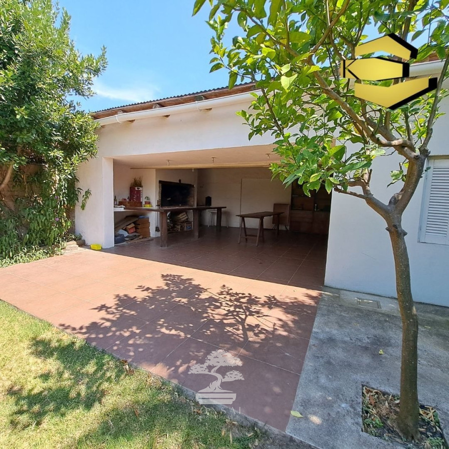 Casa ID.168 - Venta Casa 2 Dormitorios Con Opción A 5 Y/o Negocio Buceo Montevideo B