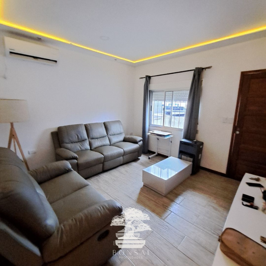 Casa ID.217 - Venta Casa 3 Dormitorios + Casa 1 Dormitorio Jardines Del Hipódromo Montevideo B