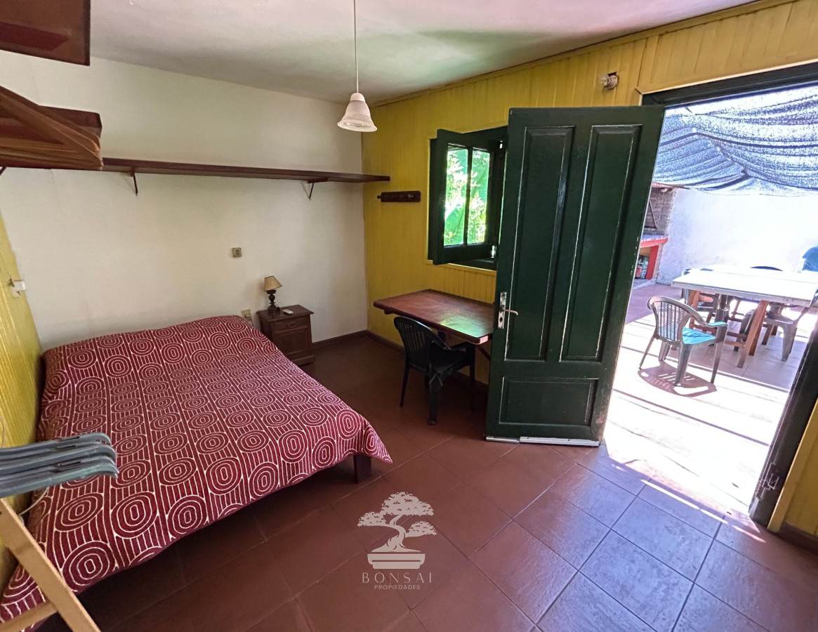 Casa ID.310 - Venta 2 Casas 8 Dormitorios 6 Baños Padrón Unico Pocitos Montevideo Renta +10% R
