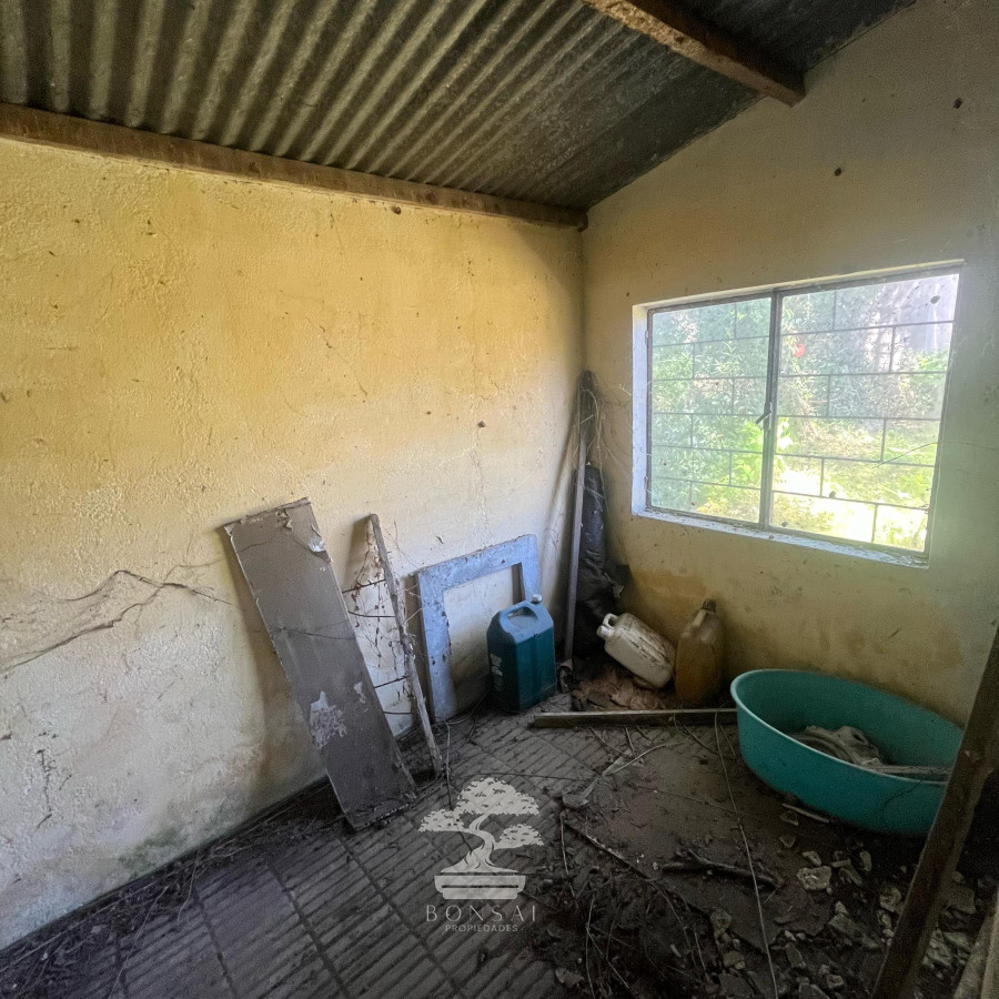 Casa ID.413 - Venta Casa a reciclar con Terreno Piedras Blancas Montevideo C