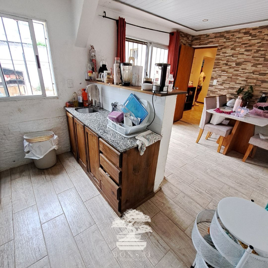 Casa ID.217 - Venta Casa 3 Dormitorios + Casa 1 Dormitorio Jardines Del Hipódromo Montevideo B