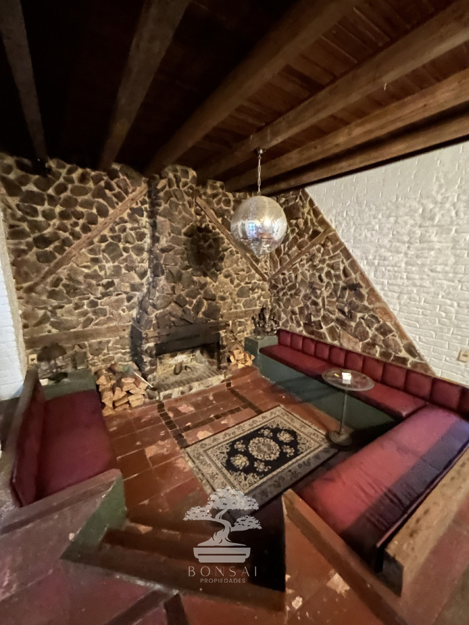 Casa ID.429 - Alquiler Casa 4 Dormitorios Cordón Montevideo Lr