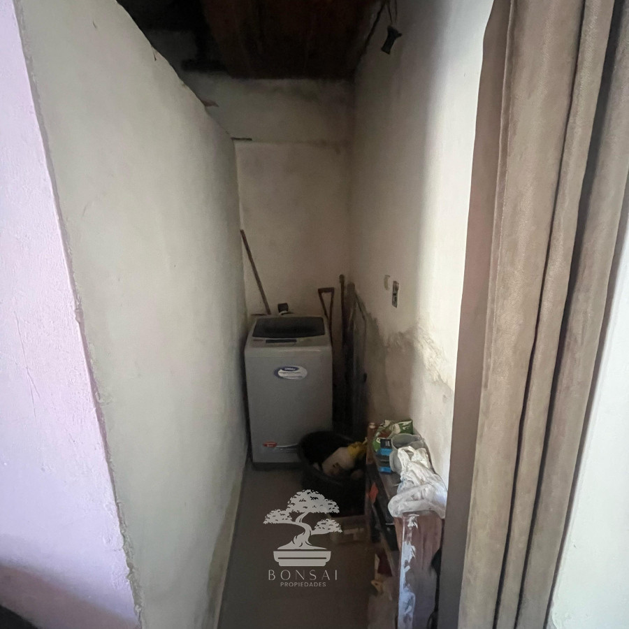 Casa ID.413 - Venta Casa a reciclar con Terreno Piedras Blancas Montevideo C