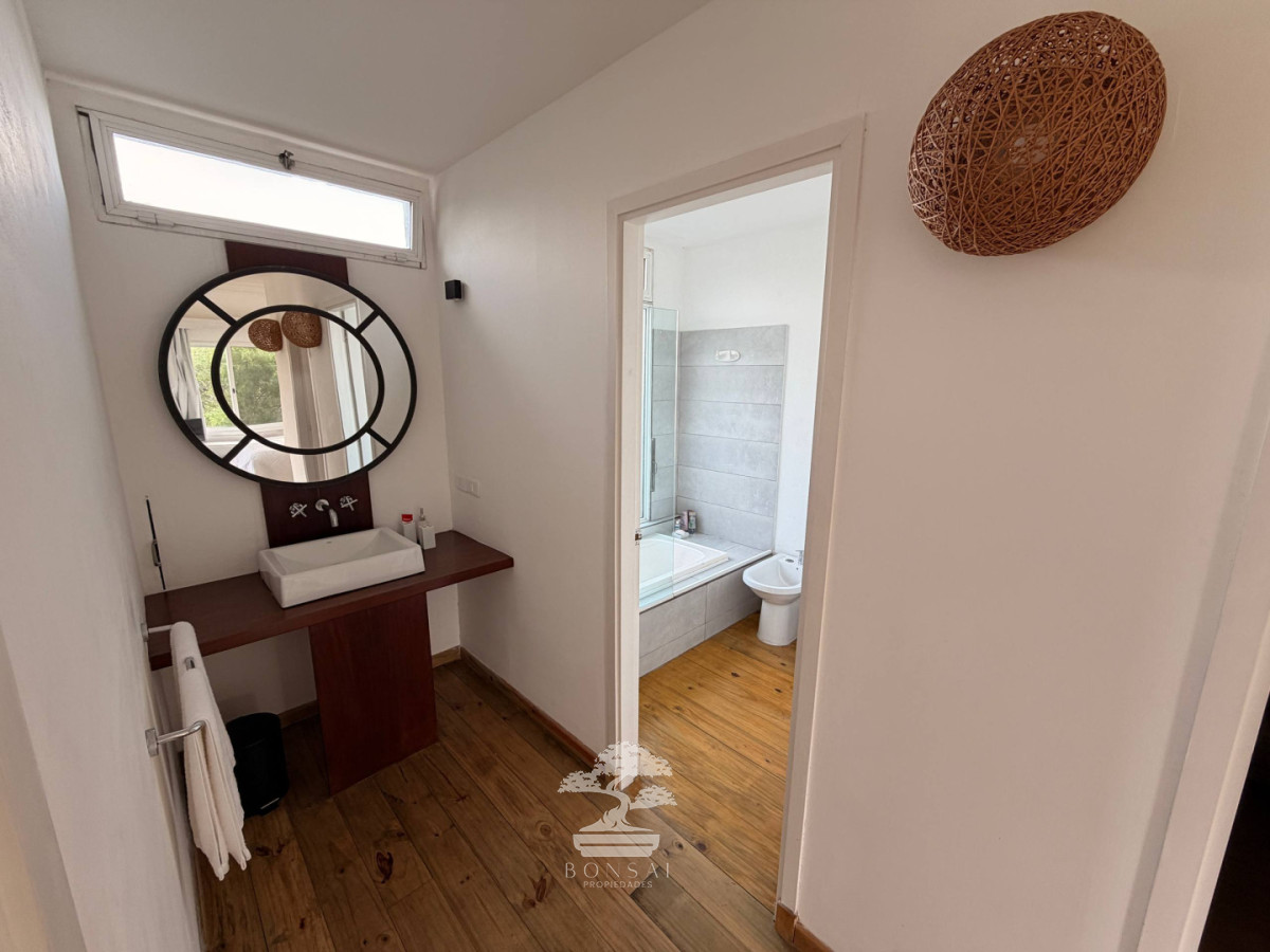 Casa ID.1147 - Casa en Venta en Manantiales - Punta del Este
