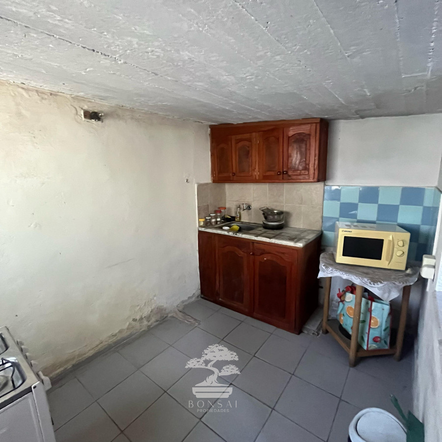Casa ID.413 - Venta Casa a reciclar con Terreno Piedras Blancas Montevideo C