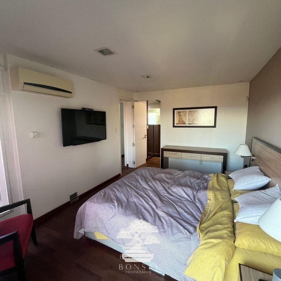 Casa ID.60 - Alquiler Casa 3 Dormitorios Con Cochera Y Piscina Malvin Montevideo C