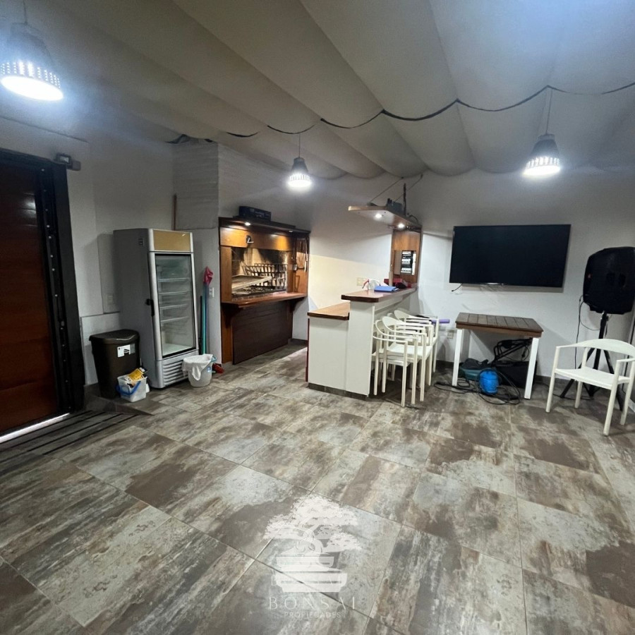 Casa ID.60 - Alquiler Casa 3 Dormitorios Con Cochera Y Piscina Malvin Montevideo C