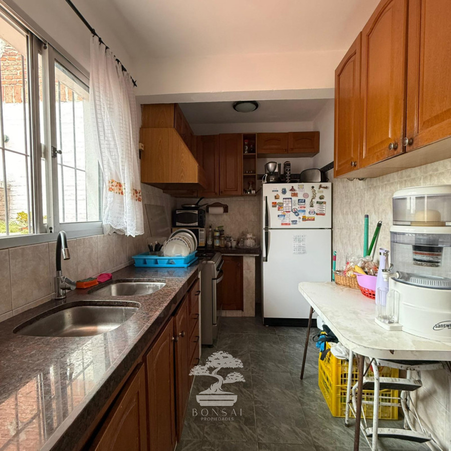 Casa ID.953 - Venta Casa 2 dormitorios Garaje Brazo Oriental Montevideo C