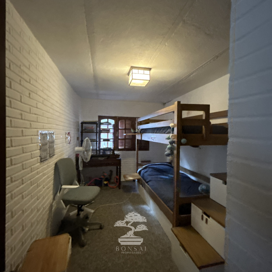 Casa ID.429 - Alquiler Casa 4 Dormitorios Cordón Montevideo Lr